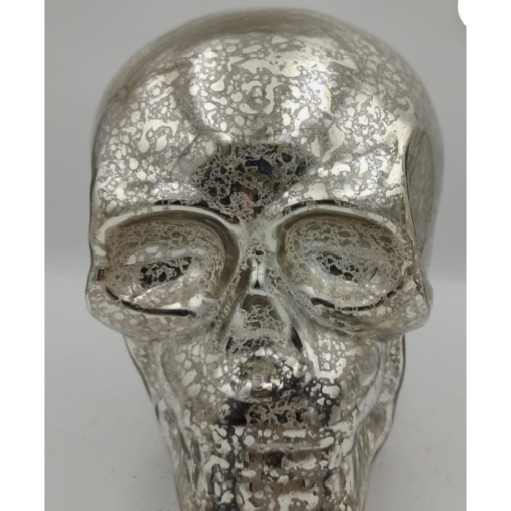 Glass Skull With Metallic Crackle On It With Working Led Light